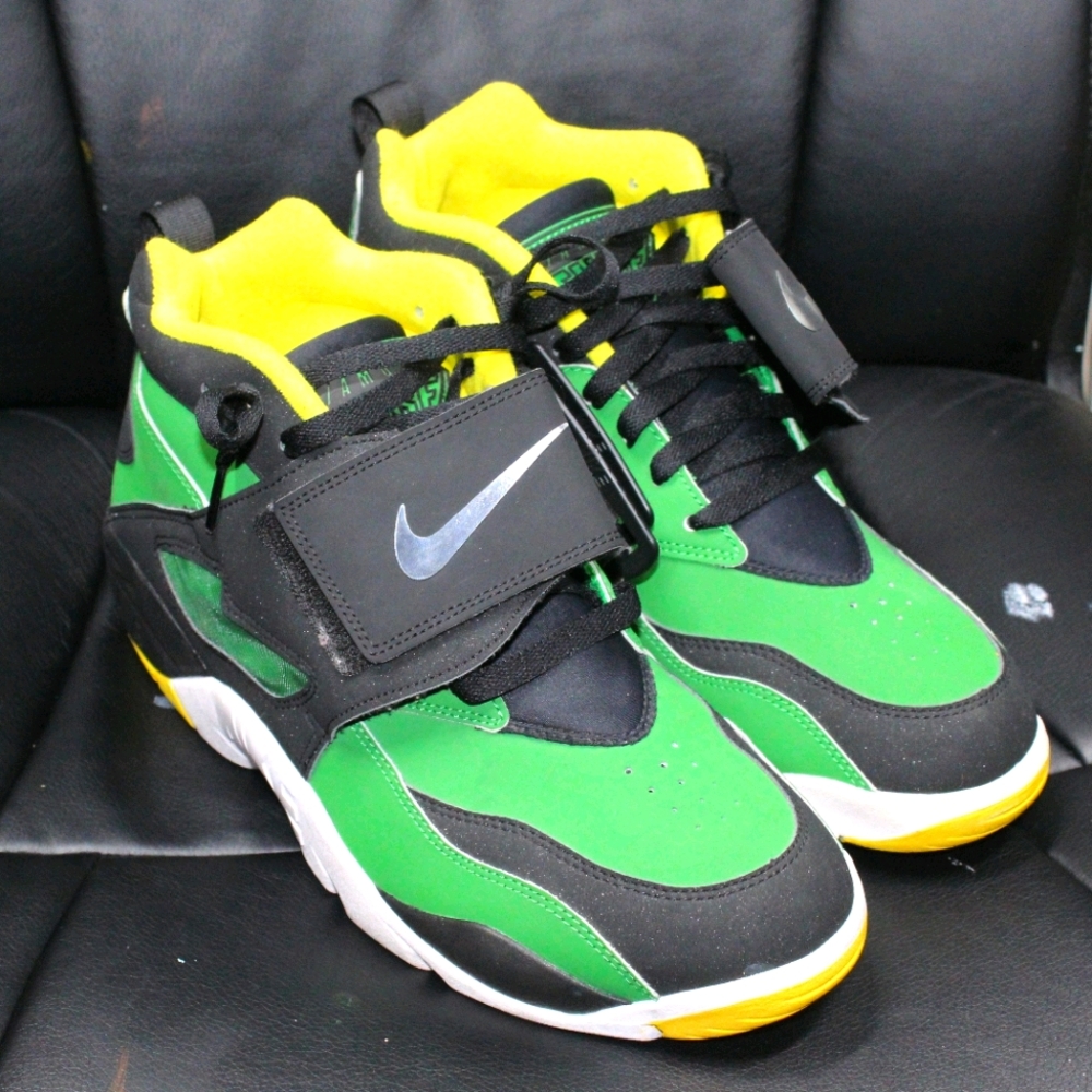 nike diamond turf Oregon ducks